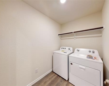 15133 Ace Drive - Photo Thumbnail 11