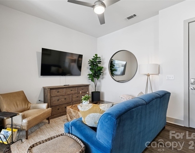 905 Kenilworth Avenue - Photo Thumbnail 40