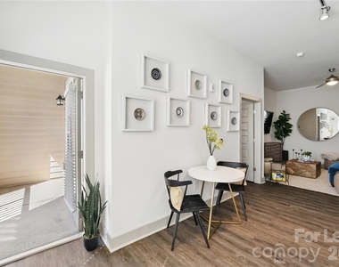 905 Kenilworth Avenue - Photo Thumbnail 45