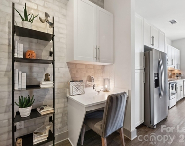 905 Kenilworth Avenue - Photo Thumbnail 33