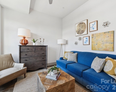 905 Kenilworth Avenue - Photo Thumbnail 32