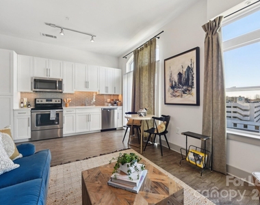 905 Kenilworth Avenue - Photo Thumbnail 30