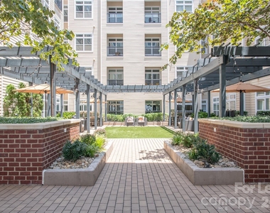 905 Kenilworth Avenue - Photo Thumbnail 26