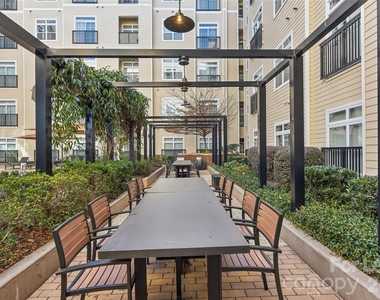 905 Kenilworth Avenue - Photo Thumbnail 11