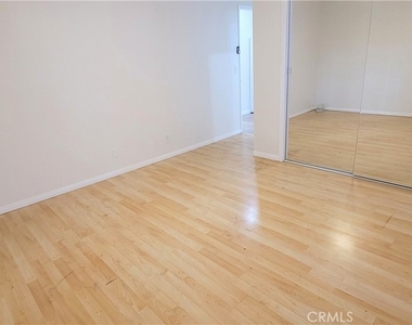 15351 Orange Avenue - Photo Thumbnail 11