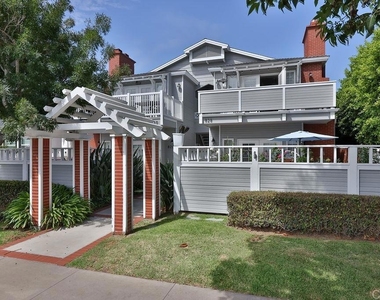 828 D Avenue - Photo Thumbnail 40