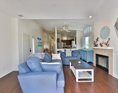 828 D Avenue - Photo Thumbnail 30