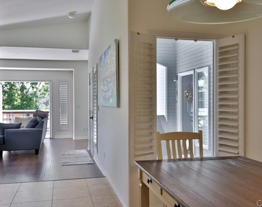 828 D Avenue - Photo Thumbnail 22