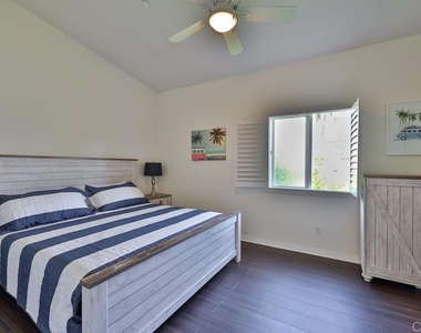 828 D Avenue - Photo Thumbnail 18
