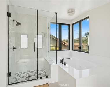 312 Carnation Avenue - Photo Thumbnail 20