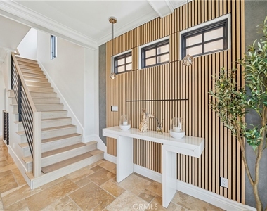 312 Carnation Avenue - Photo Thumbnail 14