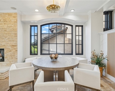 312 Carnation Avenue - Photo Thumbnail 4