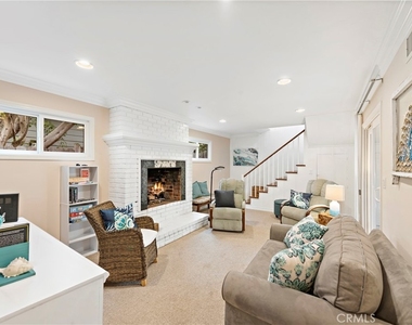 1466 Randall Way - Photo Thumbnail 5