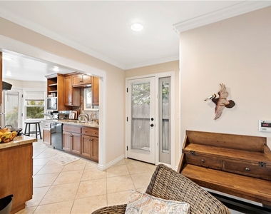 1466 Randall Way - Photo Thumbnail 9