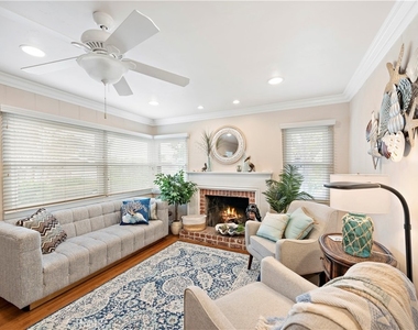 1466 Randall Way - Photo Thumbnail 3