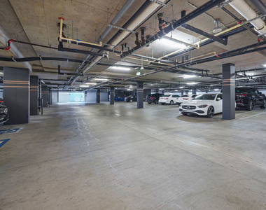 5800 Harold Way - Photo Thumbnail 27