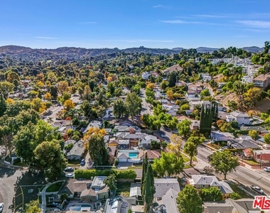 5254 Canoga Avenue - Photo Thumbnail 21