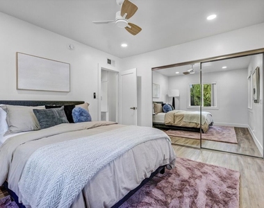 5254 Canoga Avenue - Photo Thumbnail 15
