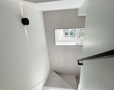 713 Devirian Place - Photo Thumbnail 12