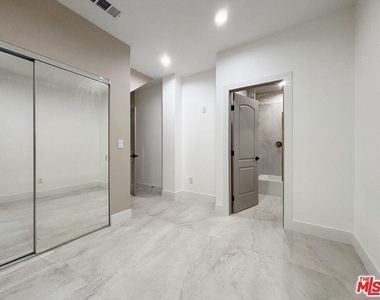 713 Devirian Place - Photo Thumbnail 17