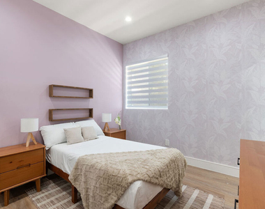 1341 N Mariposa Avenue - Photo Thumbnail 16