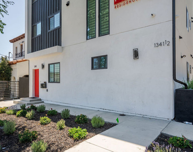 1341 N Mariposa Avenue - Photo Thumbnail 72