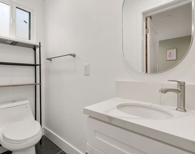 1341 N Mariposa Avenue - Photo Thumbnail 39
