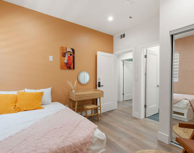 1341 N Mariposa Avenue - Photo Thumbnail 18