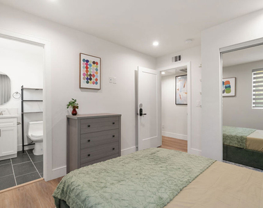 1341 N Mariposa Avenue - Photo Thumbnail 54
