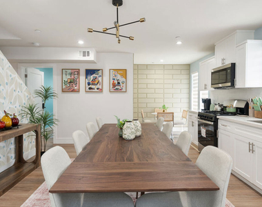 1341 N Mariposa Avenue - Photo Thumbnail 2