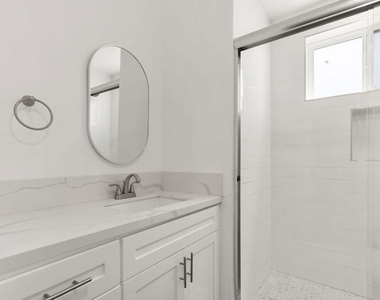 1341 N Mariposa Avenue - Photo Thumbnail 11