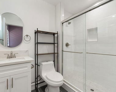 1341 N Mariposa Avenue - Photo Thumbnail 15