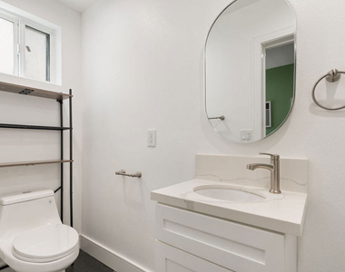 1341 N Mariposa Avenue - Photo Thumbnail 22