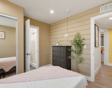 1341 N Mariposa Avenue - Photo Thumbnail 59