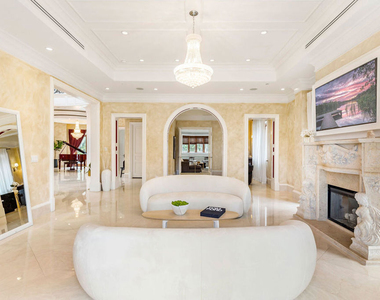 2229 Summitridge Drive - Photo Thumbnail 10