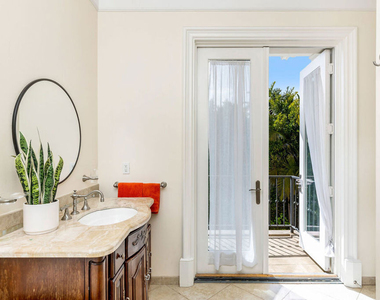 2229 Summitridge Drive - Photo Thumbnail 20
