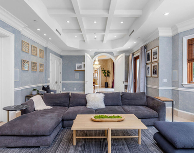 2229 Summitridge Drive - Photo Thumbnail 12