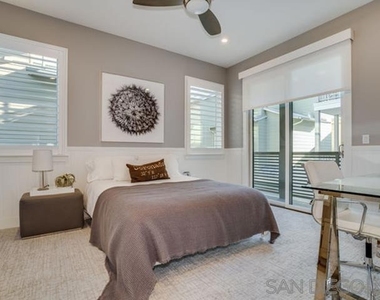 710 E Avenue - Photo Thumbnail 39