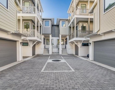 710 E Avenue - Photo Thumbnail 2