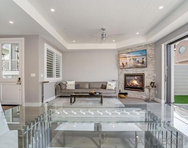 710 E Avenue - Photo Thumbnail 11