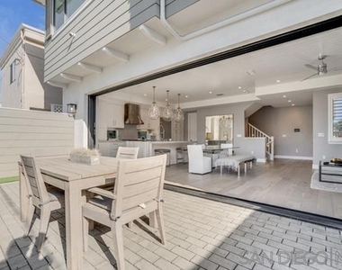 710 E Avenue - Photo Thumbnail 25