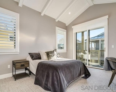 710 E Avenue - Photo Thumbnail 43