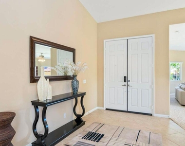 162 Saint Thomas Place - Photo Thumbnail 4