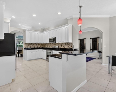 1500 Firethorn Drive - Photo Thumbnail 37