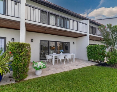3474 S Ocean Boulevard - Photo Thumbnail 6
