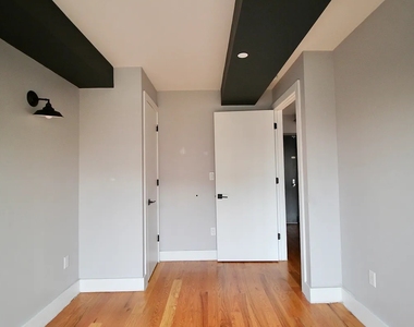 Lenox Road - Photo Thumbnail 9