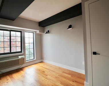 Lenox Road - Photo Thumbnail 7