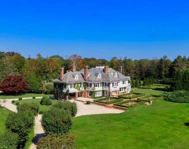 94 Quogue Street - Photo Thumbnail 3