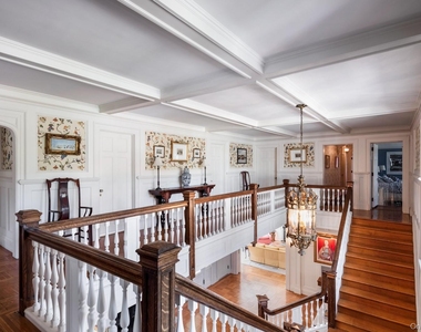 94 Quogue Street - Photo Thumbnail 16