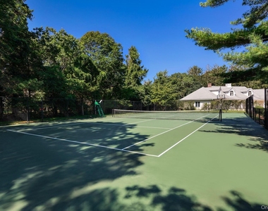 94 Quogue Street - Photo Thumbnail 37
